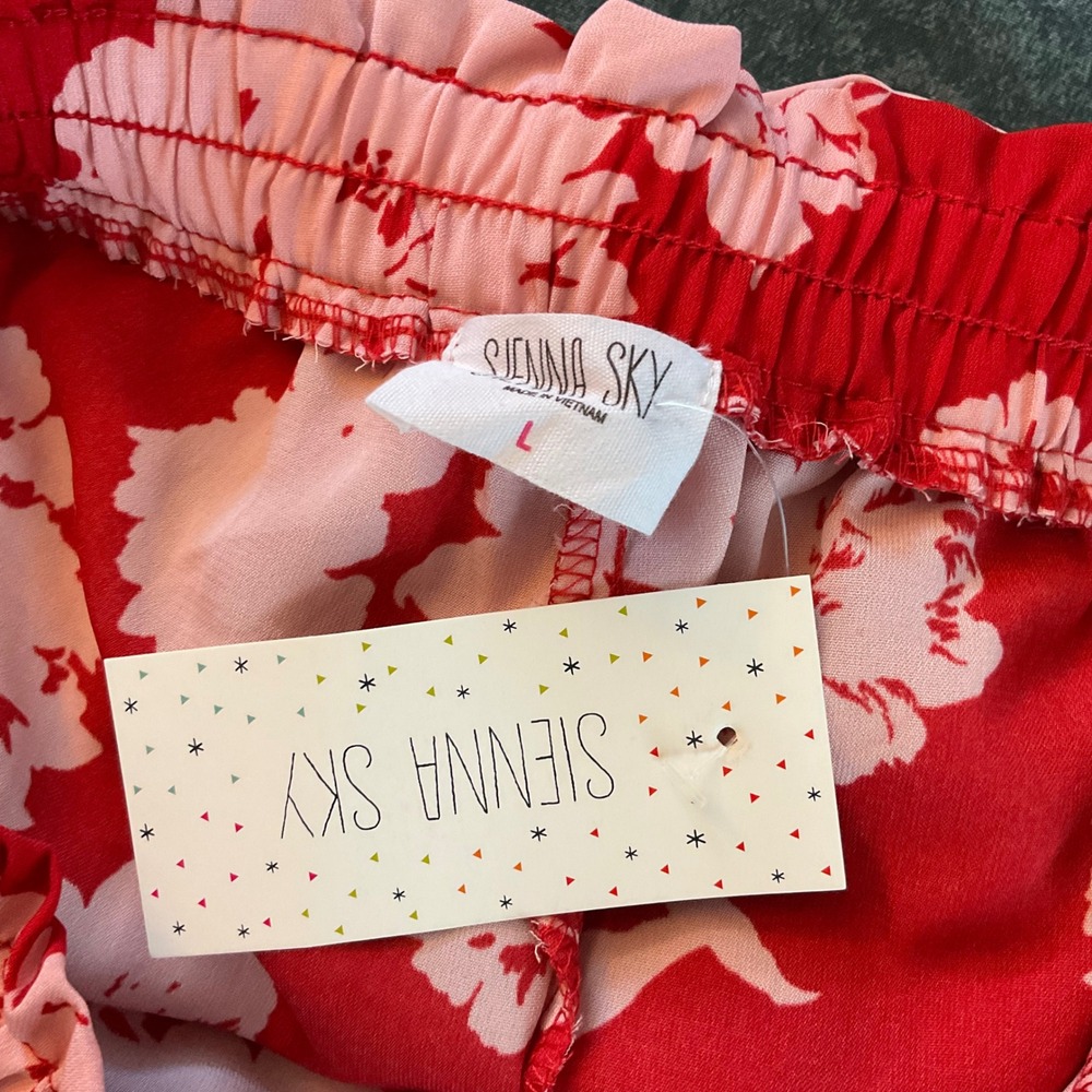 Sienna Sky Red Pink Floral Wide Leg Paperbag Waist Pants Large NWT Floral Boho - Picture 6 of 8